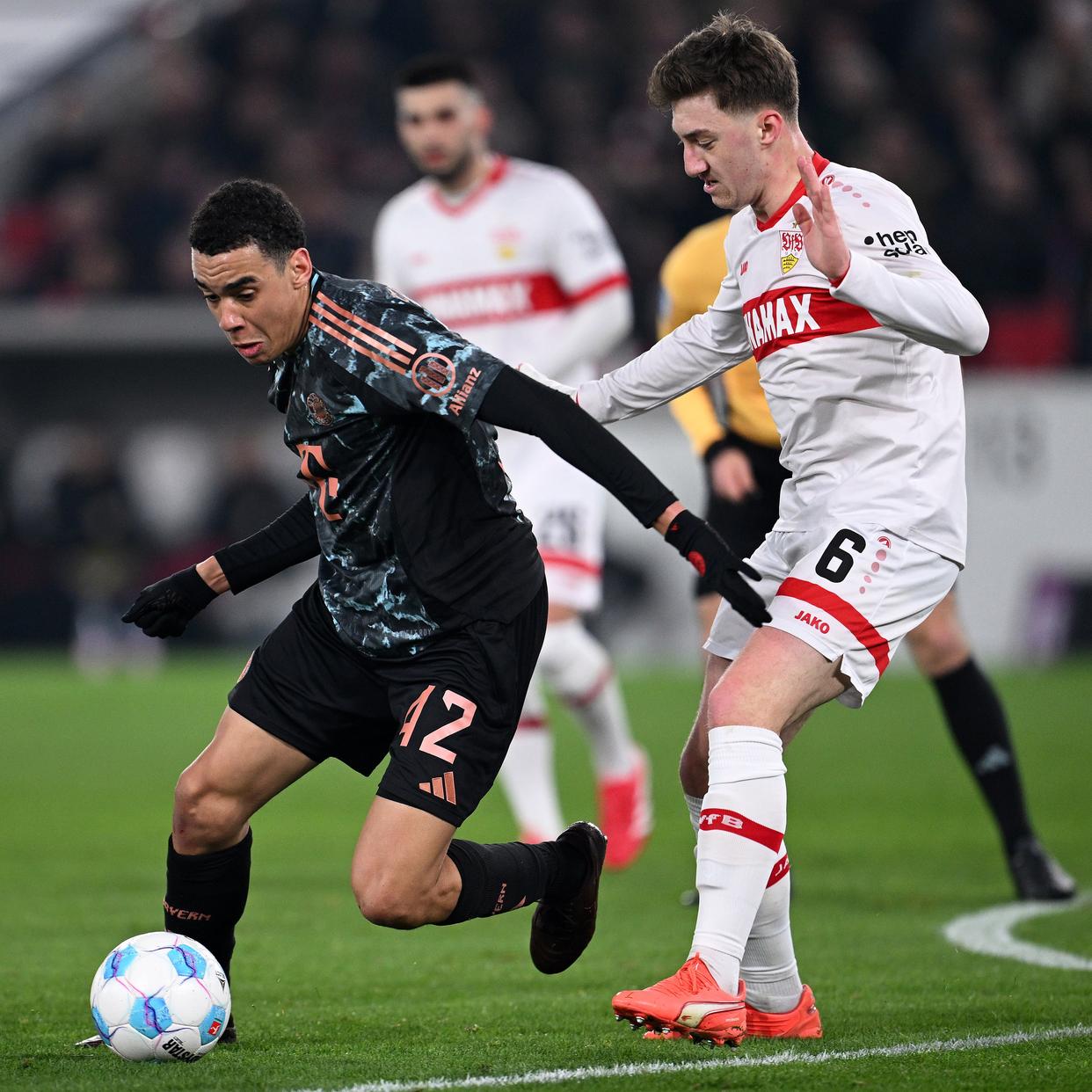 关于德甲加时末段再迎强敌，斯图加特队长鼓劲，主帅态度：悬念犹存，控场能力受关注的信息